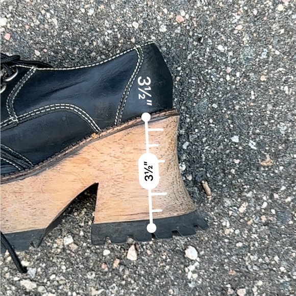 Y2K London Underground platform wooden heel mule - Picture 3 of 9